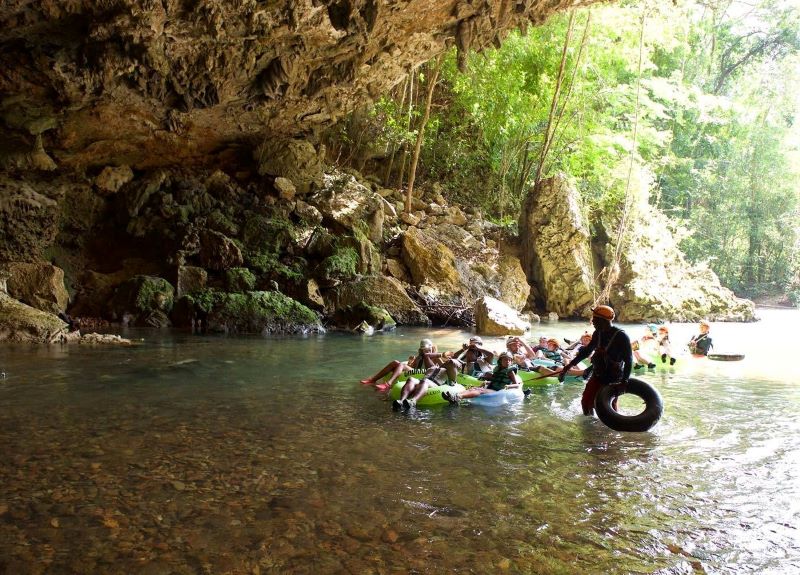 why visit Belize in winter