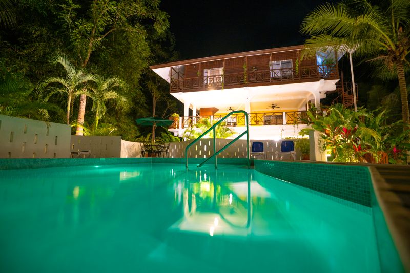  Villa Massis Belize April