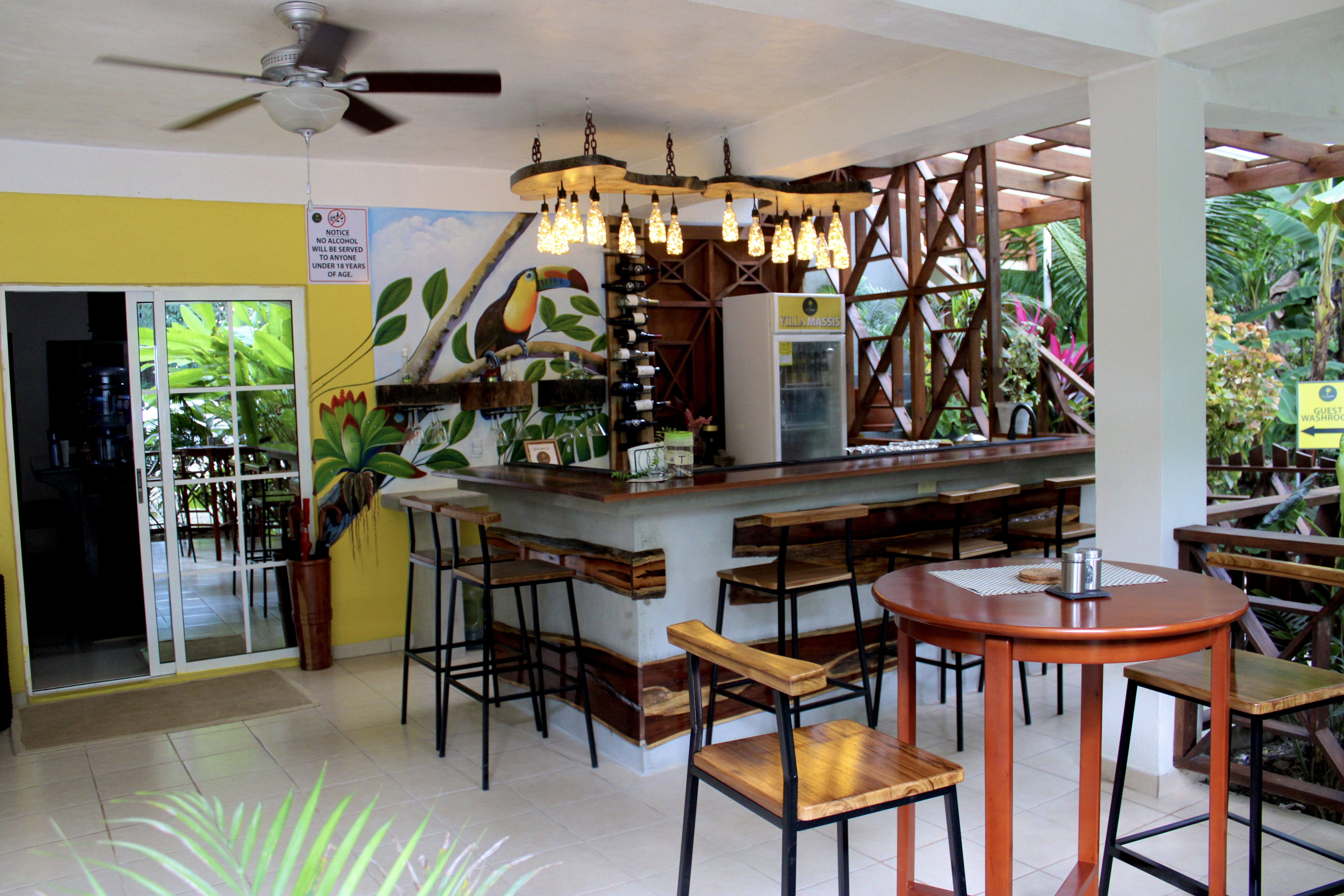 Bar