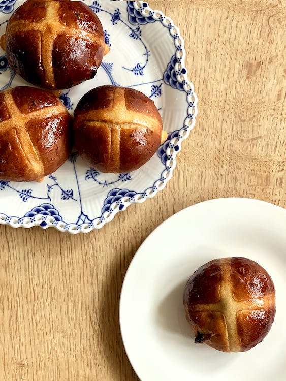 hot cross buns belize